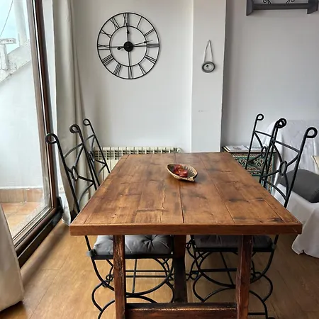 Apartamento El Klimt De Usil * Mogro